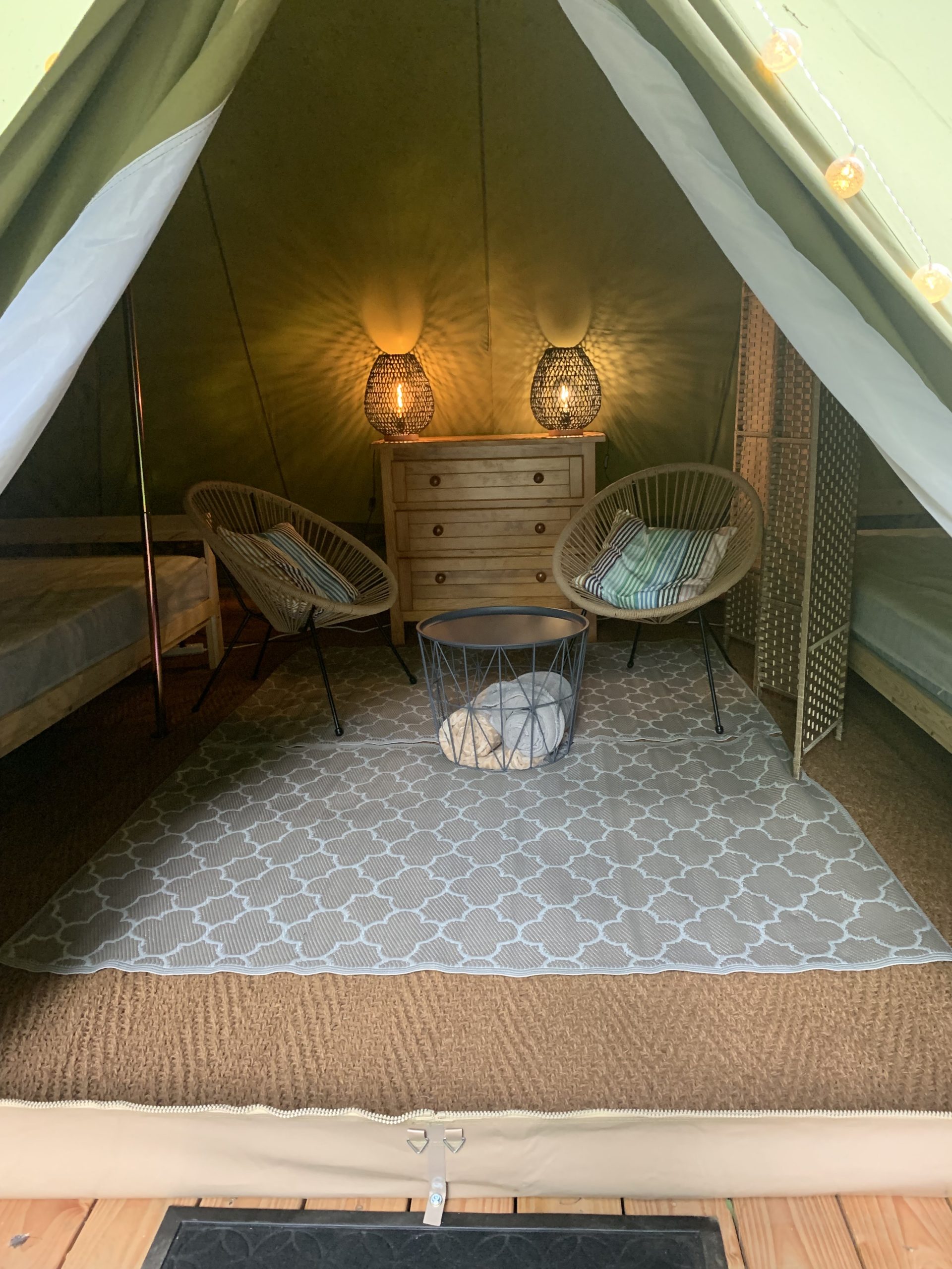 tente hérisson camping lou treillat